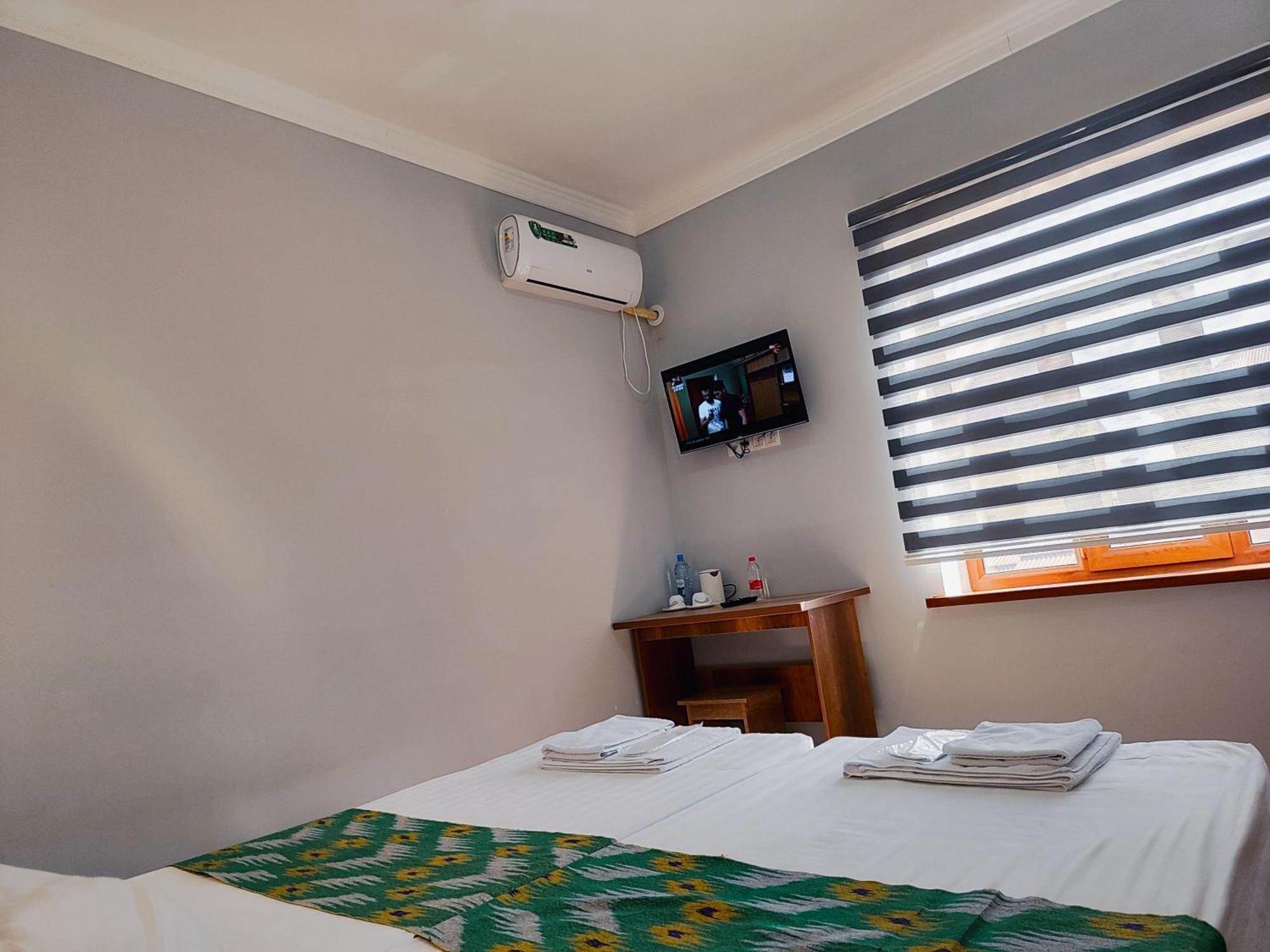 Hud Hud Bed & Breakfast Buxoro Ngoại thất bức ảnh